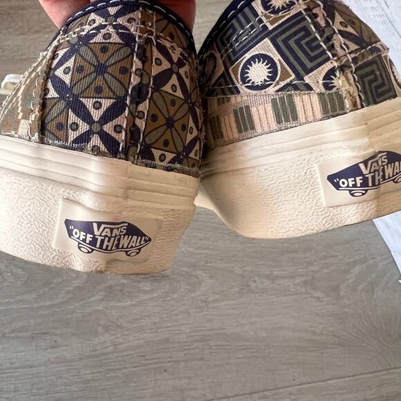 Vans Sneakers Womens Size 8 Authentic Patchwork Canvas Geo Trek Geometric - Picture 14 of 15